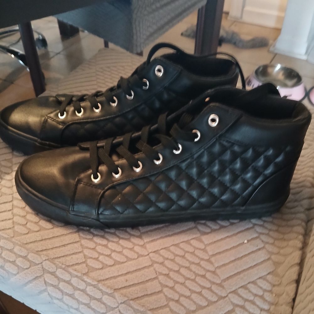 Men's sneakers